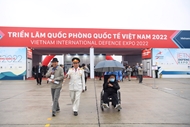 2022年越南国际防务展吸引众多参观者